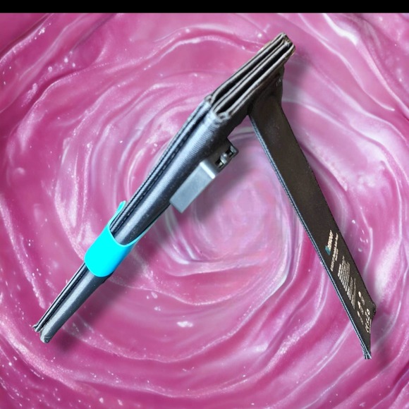 Renogy - E.FLEX 21 Portable Solar Panel - Black - Picture 5 of 9